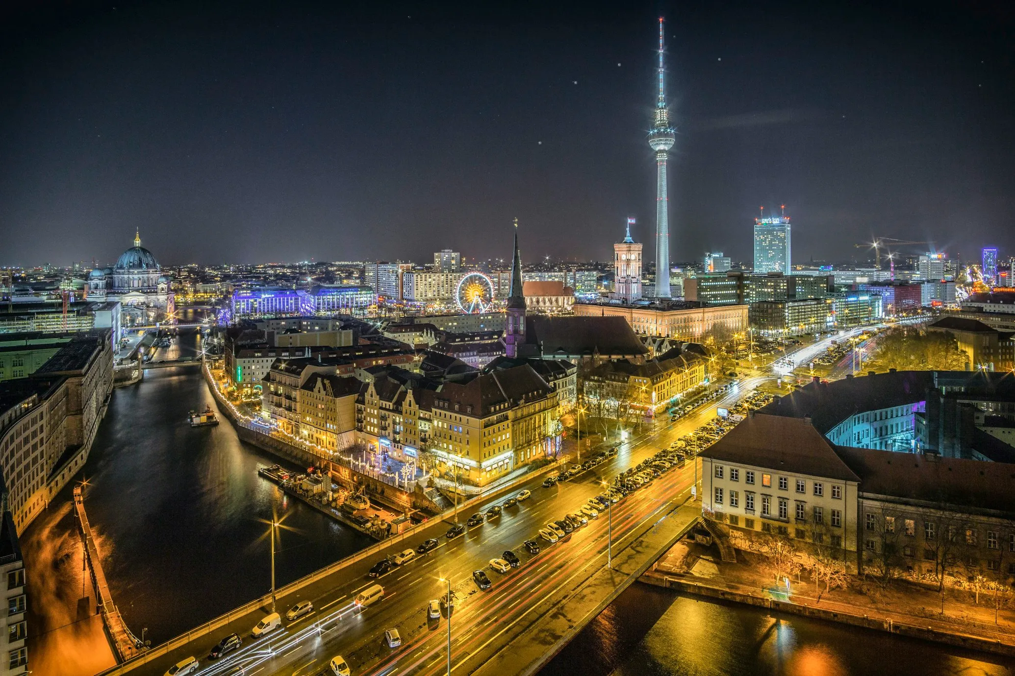 ul. Wspólna 12, 00-519 Warszawa, Polska